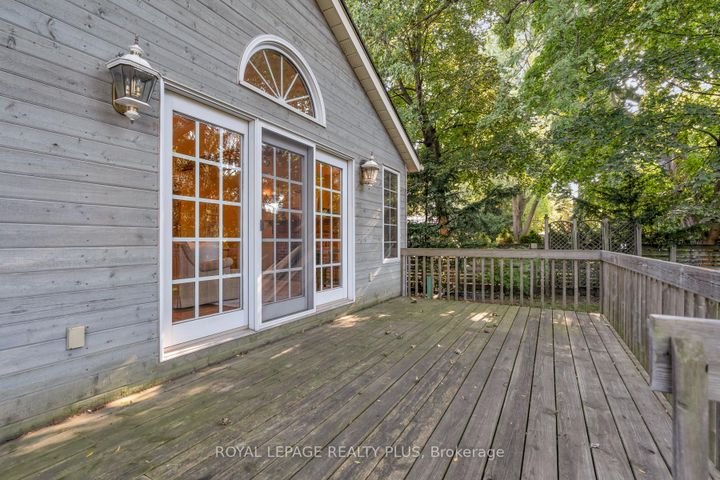 Photo 36 at 935 Hedge Drive, Lakeview, Mississauga