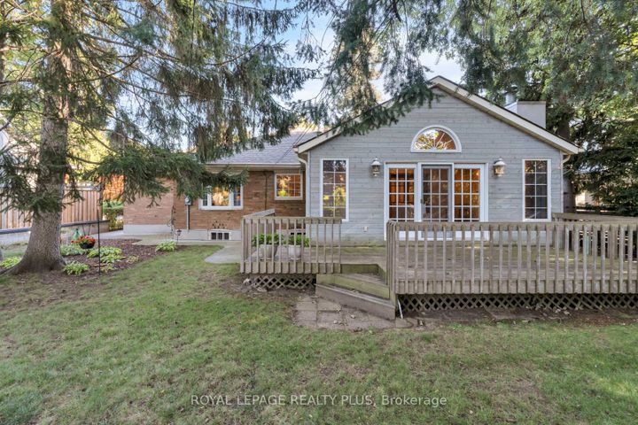 Photo 40 at 935 Hedge Drive, Lakeview, Mississauga