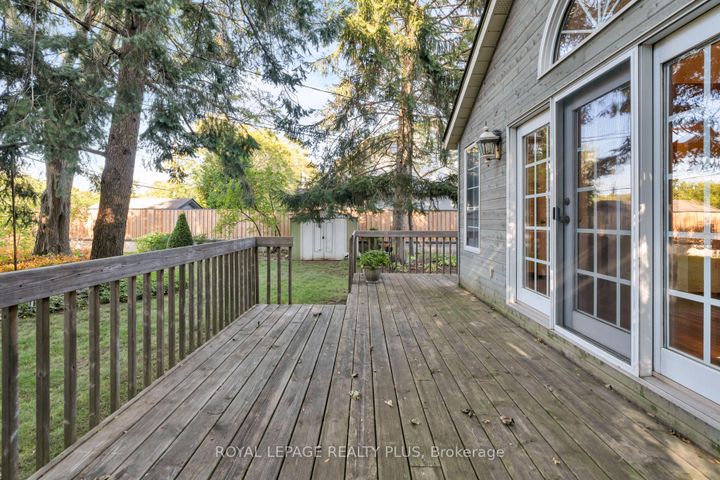 Photo 41 at 935 Hedge Drive, Lakeview, Mississauga