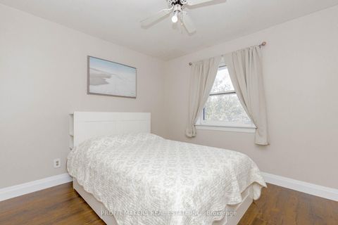 Photo 19 at 27 Forge Drive, Black Creek, Toronto