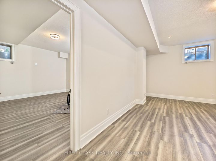 Photo 30 at 21 Rhine River Street, Jefferson, Richmond Hill