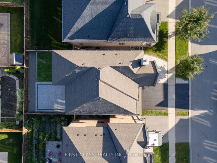 Photo 34 at 21 Rhine River Street, Jefferson, Richmond Hill