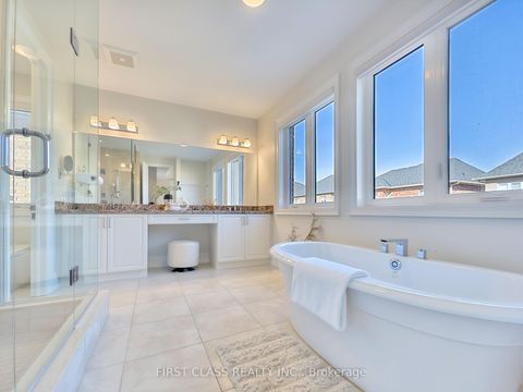 Photo 17 at 21 Rhine River Street, Jefferson, Richmond Hill