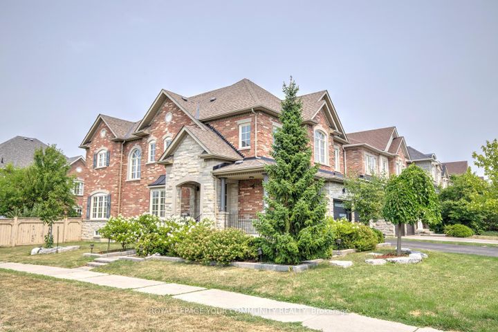 Photo 1 at 2 Aegis Drive, Patterson, Vaughan