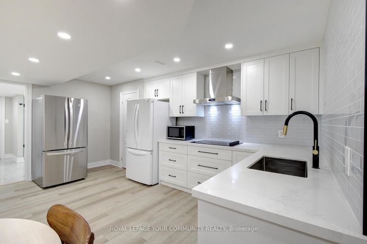 Photo 39 at 2 Aegis Drive, Patterson, Vaughan