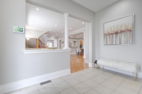 Photo 6 at 2 Aegis Drive, Patterson, Vaughan