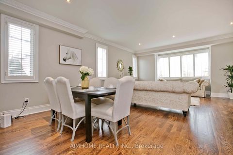 Photo 4 at 401 Longmore Street, Willowdale East, Toronto