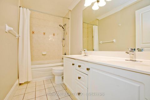 Photo 21 at 401 Longmore Street, Willowdale East, Toronto