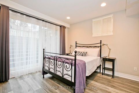 Photo 22 at 401 Longmore Street, Willowdale East, Toronto