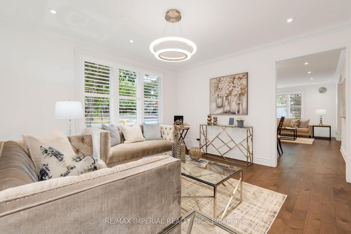 Photo 20 at 263 Upper Highland Crescent, Windfields, Toronto