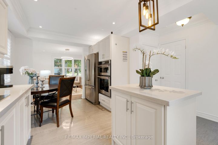 Photo 25 at 263 Upper Highland Crescent, Windfields, Toronto