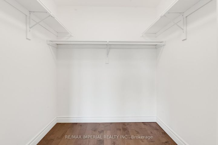 Photo 31 at 263 Upper Highland Crescent, Windfields, Toronto