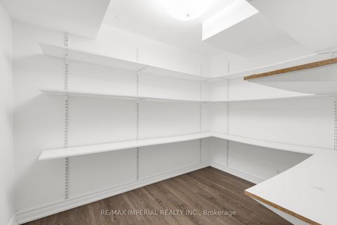 Photo 42 at 263 Upper Highland Crescent, Windfields, Toronto