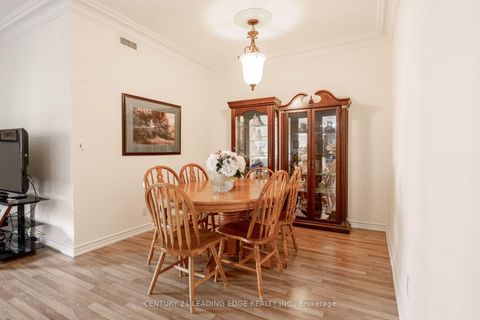 Photo 12 at 708 - 9225 Jane Street, Maple, Vaughan
