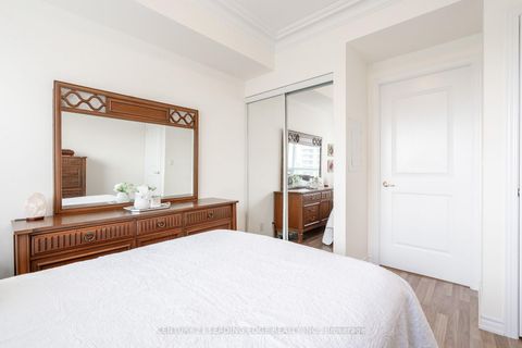 Photo 15 at 708 - 9225 Jane Street, Maple, Vaughan