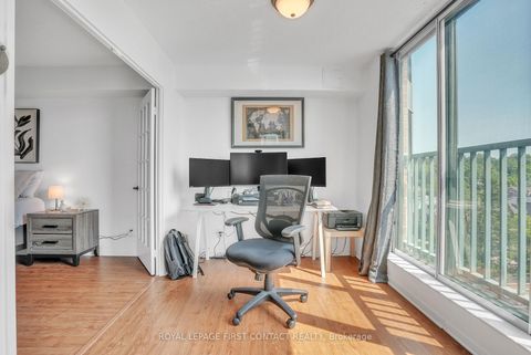 Photo 8 at 908 - 140 Dunlop Street E, City Centre, Barrie