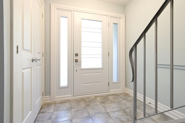 Photo 3 at 2060 WATER'S EDGE Drive, BR Bronte, Oakville