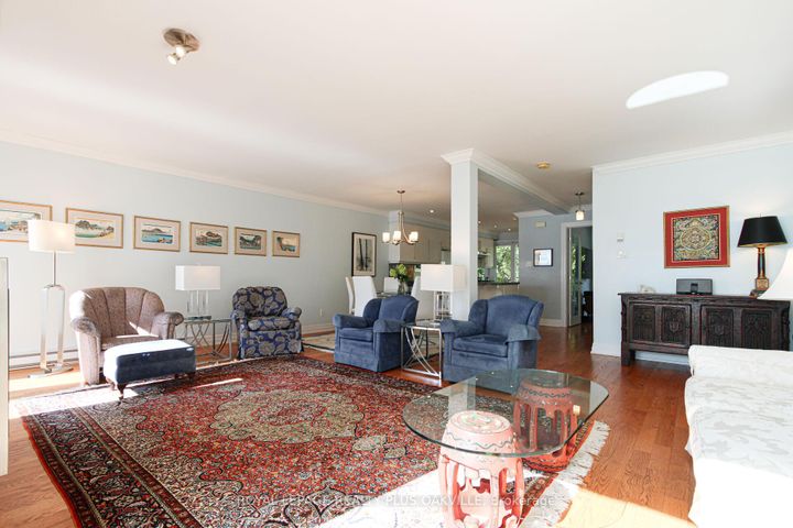 Photo 7 at 2060 WATER'S EDGE Drive, BR Bronte, Oakville