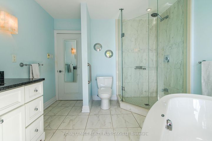 Photo 16 at 2060 WATER'S EDGE Drive, BR Bronte, Oakville