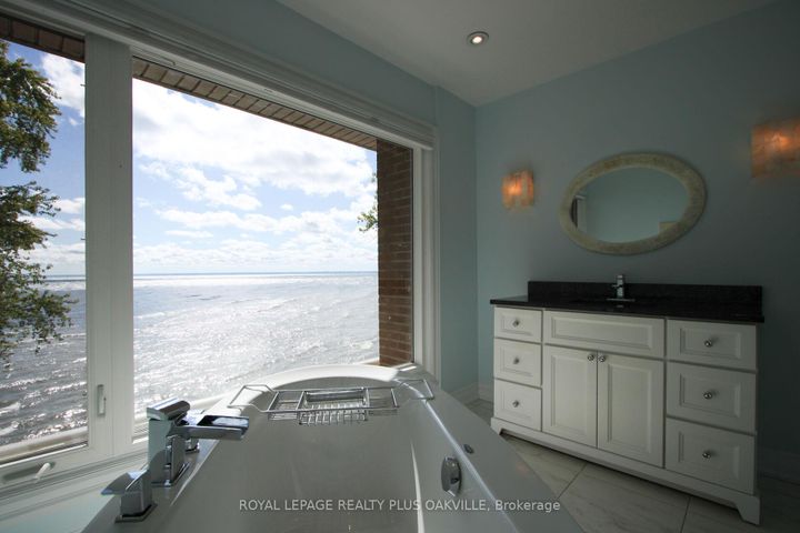 Photo 17 at 2060 WATER'S EDGE Drive, BR Bronte, Oakville