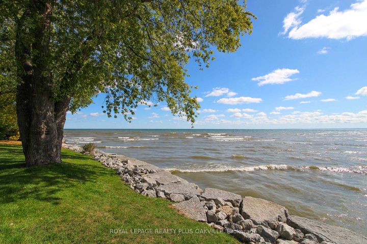 Photo 25 at 2060 WATER'S EDGE Drive, BR Bronte, Oakville