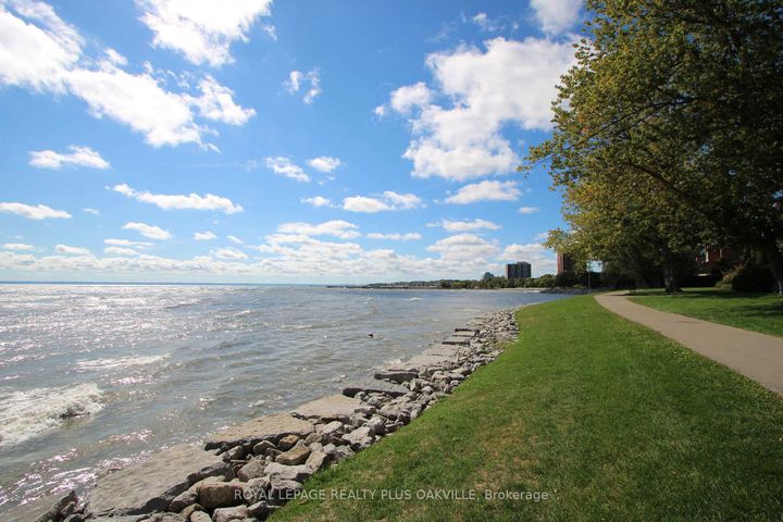 Photo 26 at 2060 WATER'S EDGE Drive, BR Bronte, Oakville