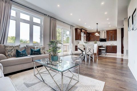 Photo 11 at 84 Westcroft Drive, West Hill, Toronto
