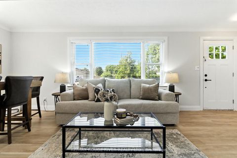 Photo 2 at 39 Southway Drive, Bowmanville, Clarington