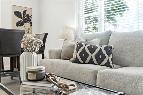 Photo 4 at 39 Southway Drive, Bowmanville, Clarington