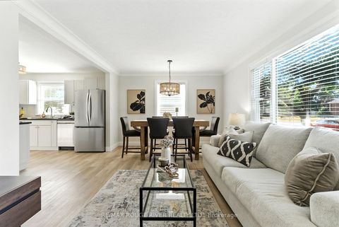 Photo 6 at 39 Southway Drive, Bowmanville, Clarington