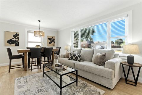 Photo 7 at 39 Southway Drive, Bowmanville, Clarington