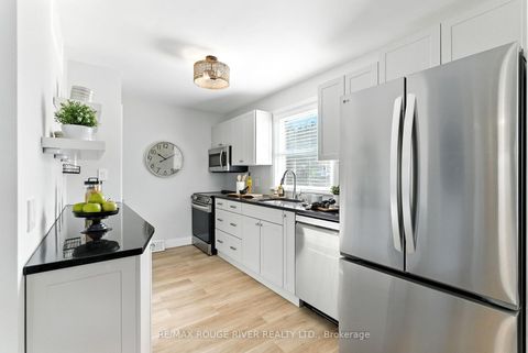 Photo 9 at 39 Southway Drive, Bowmanville, Clarington