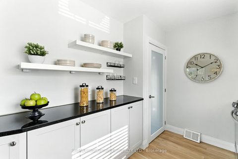 Photo 12 at 39 Southway Drive, Bowmanville, Clarington