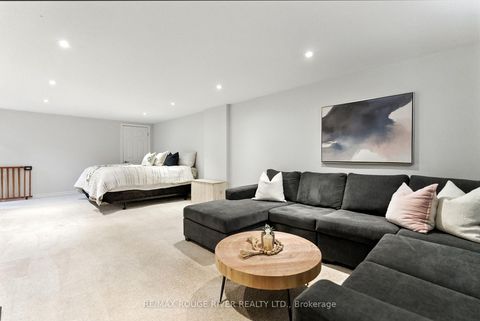 Photo 32 at 39 Southway Drive, Bowmanville, Clarington