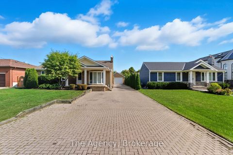 Photo 1 at 253 Margaret Drive, CO Central, Oakville