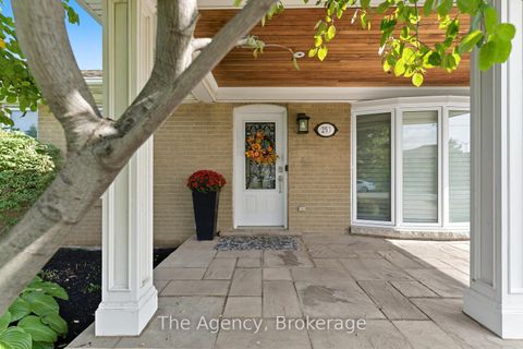 Photo 4 at 253 Margaret Drive, CO Central, Oakville