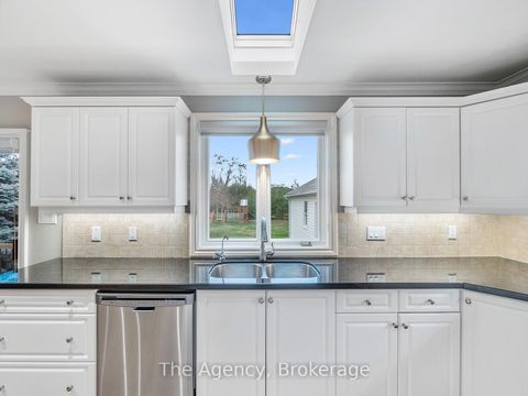 Photo 14 at 253 Margaret Drive, CO Central, Oakville