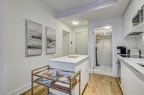 Photo 3 at 1903 - 88 Cumberland Street, Annex, Toronto Photo 3 at 1903 - 88 Cumberland Street, Annex, Toronto