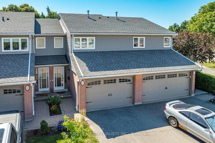 Photo 2 at 64 - 3125 Fifth Line W, Erin Mills, Mississauga