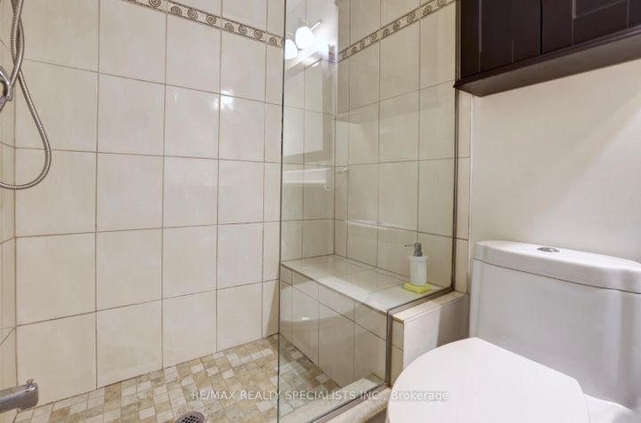 Photo 23 at 64 - 3125 Fifth Line W, Erin Mills, Mississauga