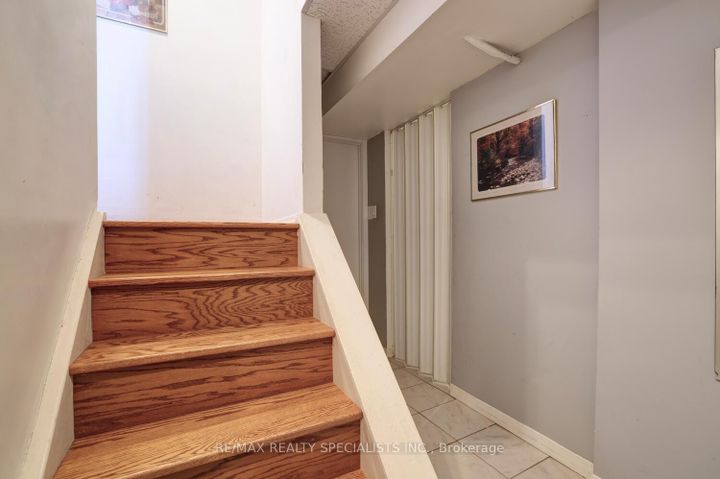 Photo 24 at 64 - 3125 Fifth Line W, Erin Mills, Mississauga