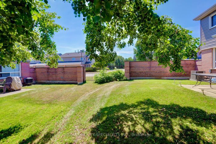 Photo 35 at 64 - 3125 Fifth Line W, Erin Mills, Mississauga