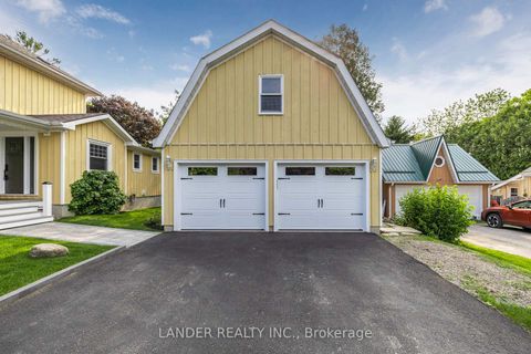 Photo 1 at 36 King Street, Mt Albert, East Gwillimbury