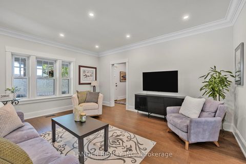 Photo 4 at 36 King Street, Mt Albert, East Gwillimbury