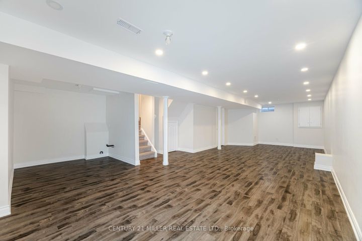 Photo 18 at 5953 Tenth Line W, Churchill Meadows, Mississauga