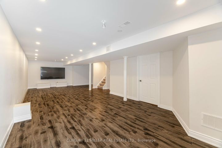 Photo 19 at 5953 Tenth Line W, Churchill Meadows, Mississauga