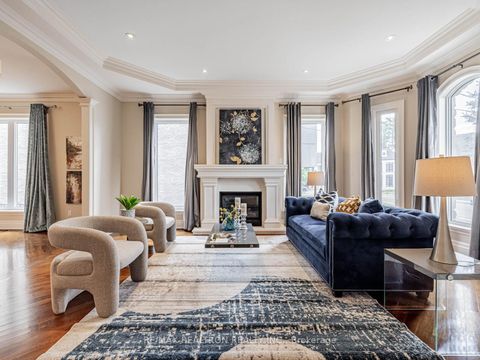 Photo 7 at 12 Orlon Crescent, South Richvale, Richmond Hill