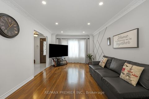 Photo 5 at 127 O'Connor Crescent, North Richvale, Richmond Hill