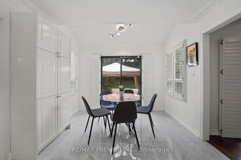 Photo 10 at 127 O'Connor Crescent, North Richvale, Richmond Hill