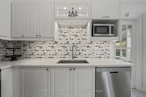 Photo 15 at 127 O'Connor Crescent, North Richvale, Richmond Hill